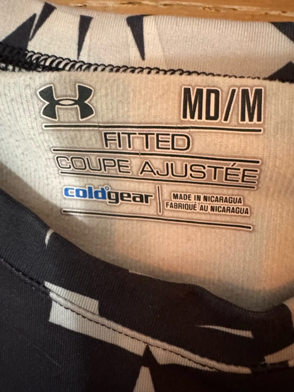 Under Armour ColdGear Fitted Long Sleeve Crew - Burst Pattern Gray/Black - SzM - Picture 10 of 15